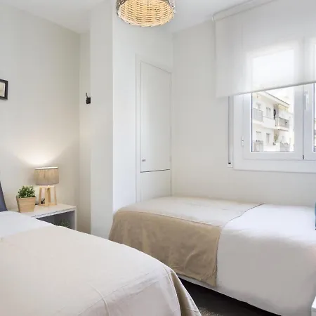 Spaces Oasis Penthouse 3 Bedroom, 2 Bathroom, Terrace, Pool, Sleeps Up To 6 Apartment