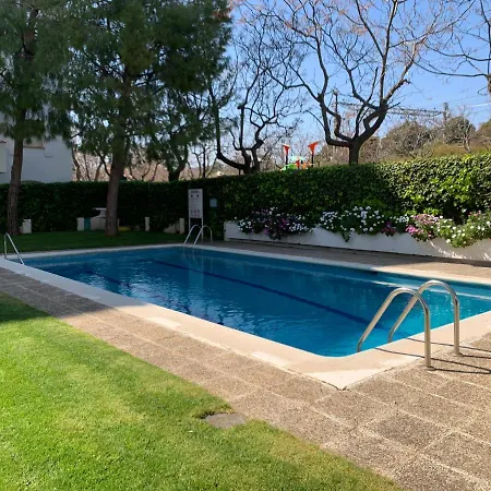 Spaces Oasis Penthouse 3 Bedroom, 2 Bathroom, Terrace, Pool, Sleeps Up To 6 Apartment *