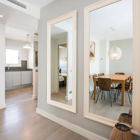 Spaces Oasis Penthouse 3 Bedroom, 2 Bathroom, Terrace, Pool, Sleeps Up To 6 *