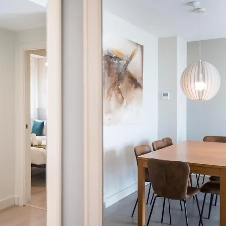 Spaces Oasis Penthouse 3 Bedroom, 2 Bathroom, Terrace, Pool, Sleeps Up To 6 * Sitges