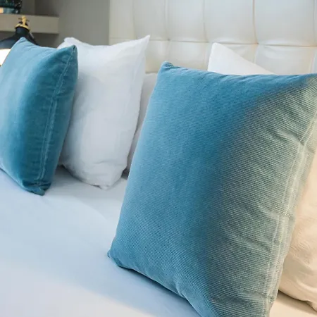 Spaces Oasis Penthouse 3 Bedroom, 2 Bathroom, Terrace, Pool, Sleeps Up To 6 *