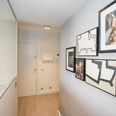 Spaces Oasis Penthouse 3 Bedroom, 2 Bathroom, Terrace, Pool, Sleeps Up To 6 Appartamento Sitges