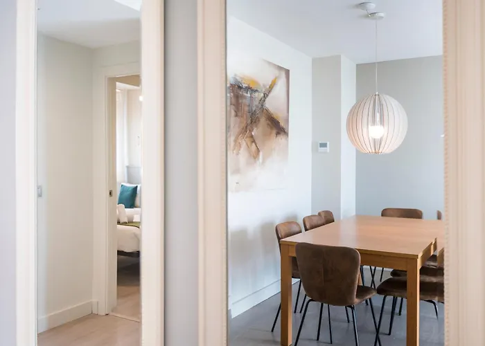 Spaces Oasis Penthouse 3 Bedroom, 2 Bathroom, Terrace, Pool, Sleeps Up To 6 * Sitges