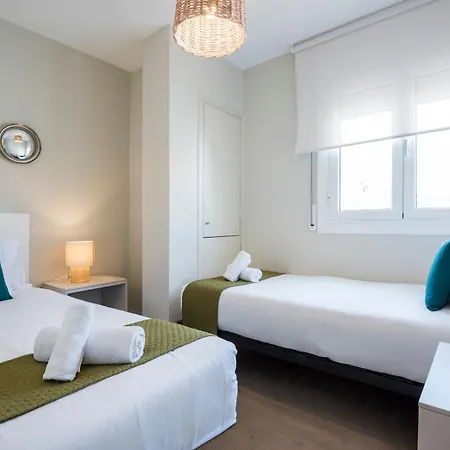 Spaces Oasis Penthouse 3 Bedroom, 2 Bathroom, Terrace, Pool, Sleeps Up To 6 Sitges