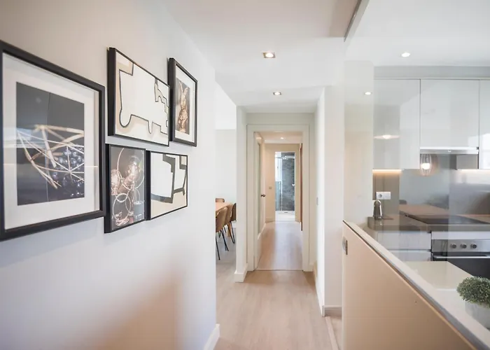 Spaces Oasis Penthouse 3 Bedroom, 2 Bathroom, Terrace, Pool, Sleeps Up To 6 Apartment