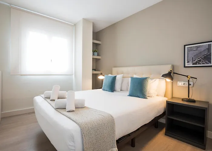 Spaces Oasis Penthouse 3 Bedroom, 2 Bathroom, Terrace, Pool, Sleeps Up To 6 *