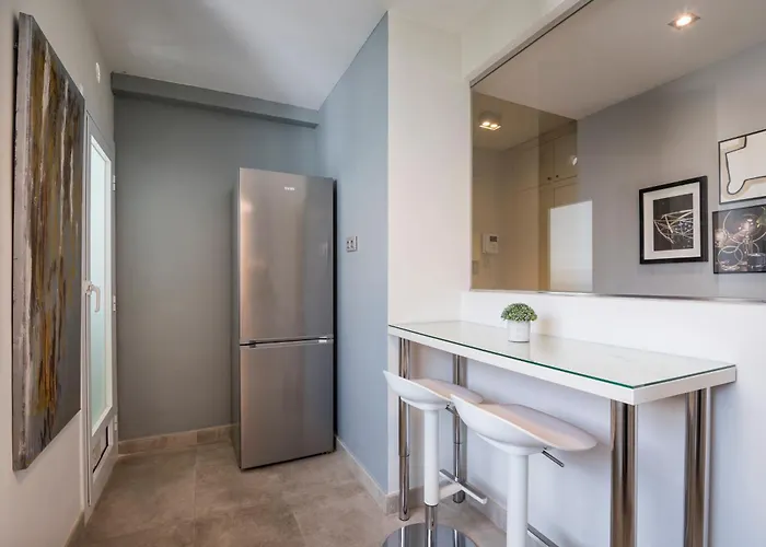 Spaces Oasis Penthouse 3 Bedroom, 2 Bathroom, Terrace, Pool, Sleeps Up To 6 Διαμέρισμα