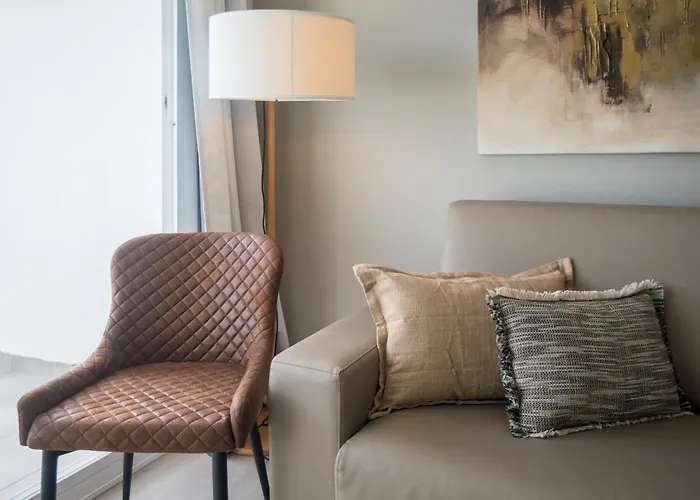 Διαμέρισμα Spaces Oasis Penthouse 3 Bedroom, 2 Bathroom, Terrace, Pool, Sleeps Up To 6 Σίτζες