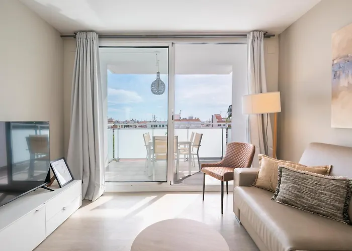 Spaces Oasis Penthouse 3 Bedroom, 2 Bathroom, Terrace, Pool, Sleeps Up To 6 Σίτζες