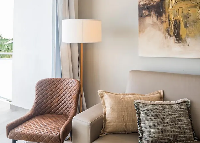 Spaces Oasis Penthouse 3 Bedroom, 2 Bathroom, Terrace, Pool, Sleeps Up To 6 Διαμέρισμα