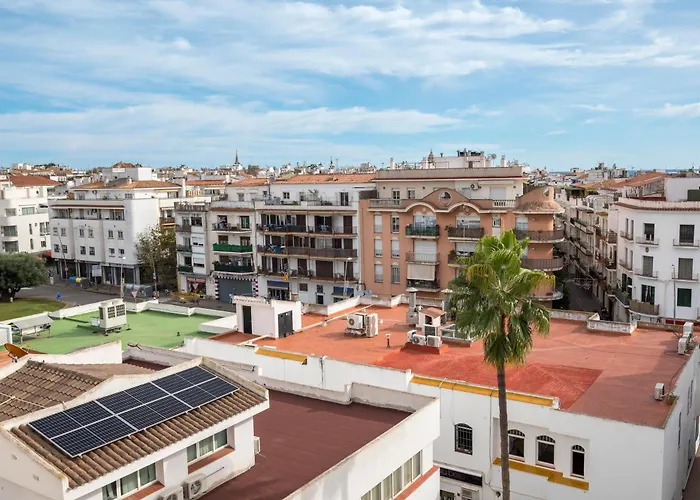 Apartment Spaces Oasis Penthouse 3 Bedroom, 2 Bathroom, Terrace, Pool, Sleeps Up To 6 *