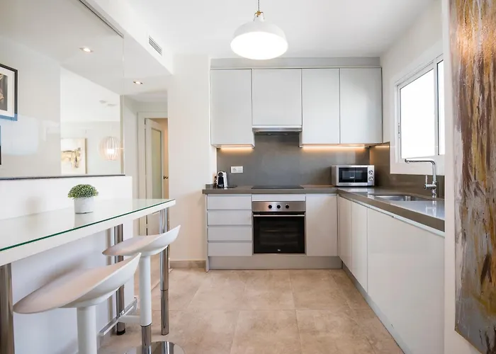 Lägenhet Spaces Oasis Penthouse 3 Bedroom, 2 Bathroom, Terrace, Pool, Sleeps Up To 6